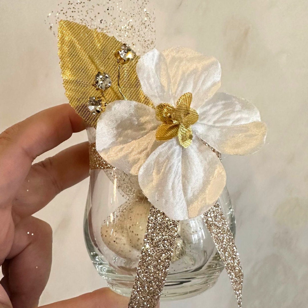 Personalized Pearl & Gold Wedding Favors professional product photo 5