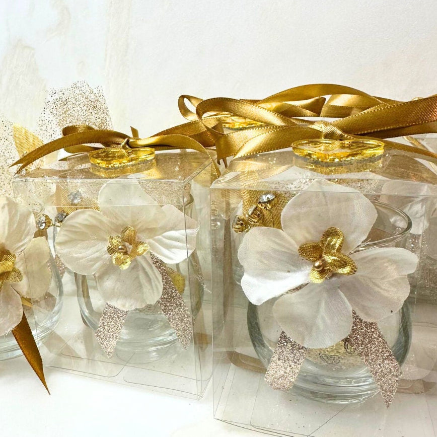 Personalized Pearl & Gold Wedding Favors professional product photo 1